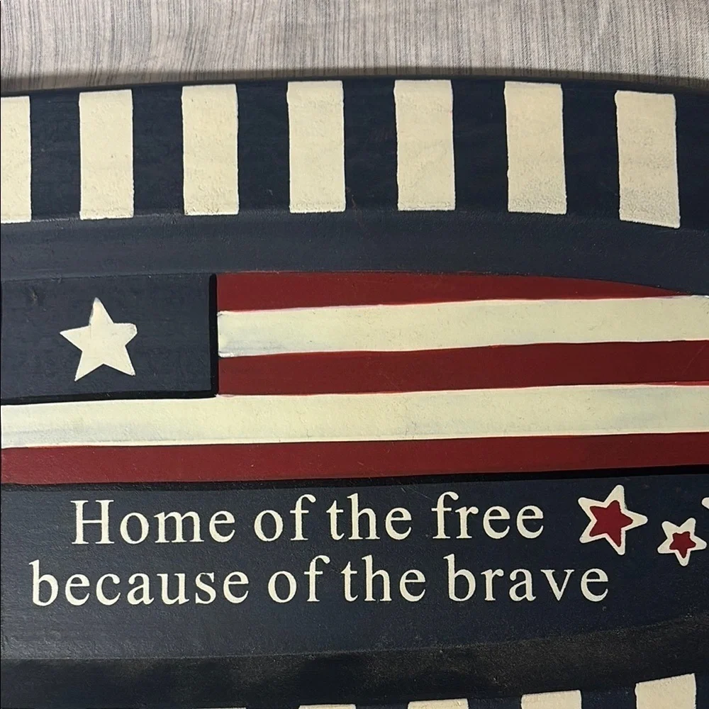 Patriotic Oval Wall Plaque - Red, White, and Blue